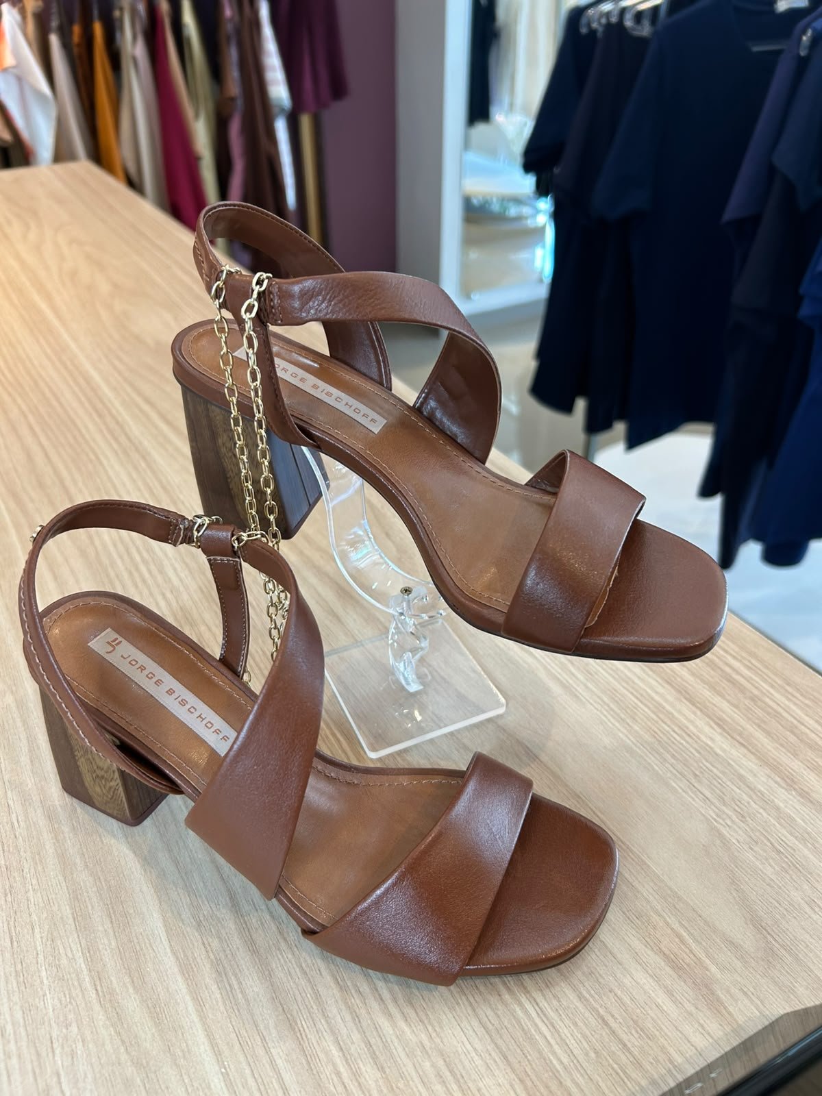 SANDALIA JORGE BISCHOFF MARRON /39  J13463051001